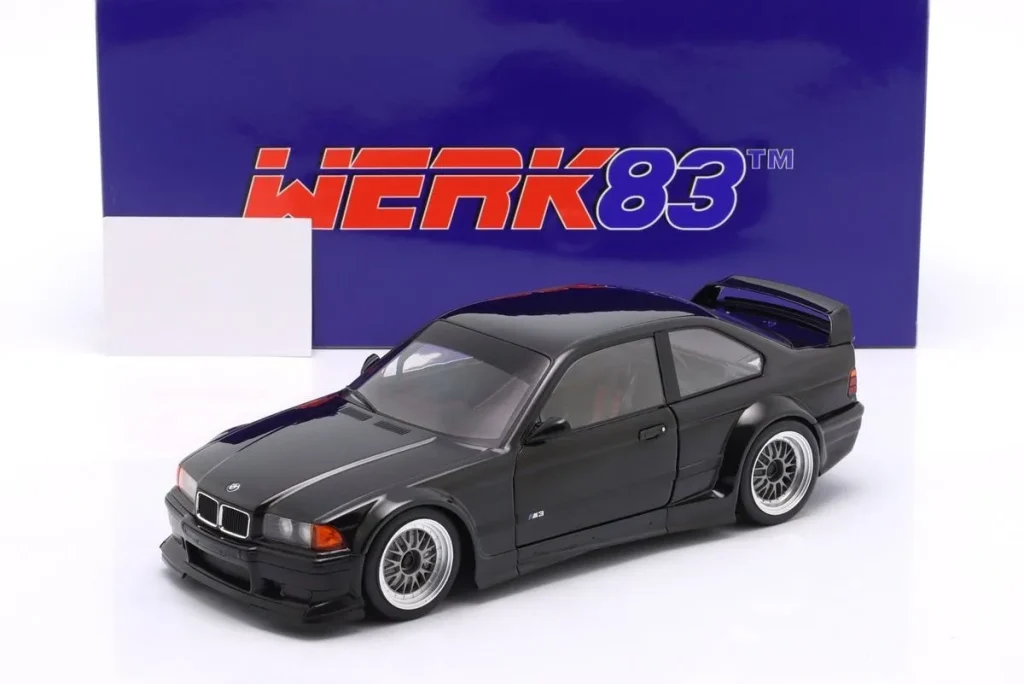 โมเดลรถ 1:18 BMW M3 E36 GTR / Plain Body Version สีดำ WERK83