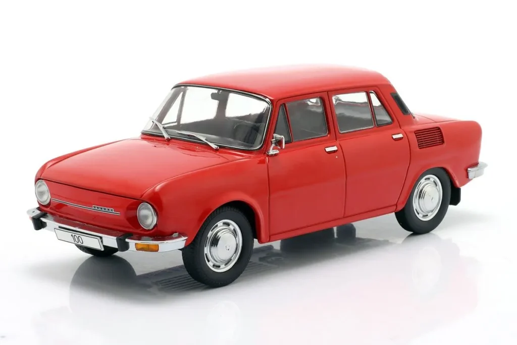 โมเดลรถ 1:18 Skoda 100 ปี 1969 สีแดง ModelCarGroup MCG18783