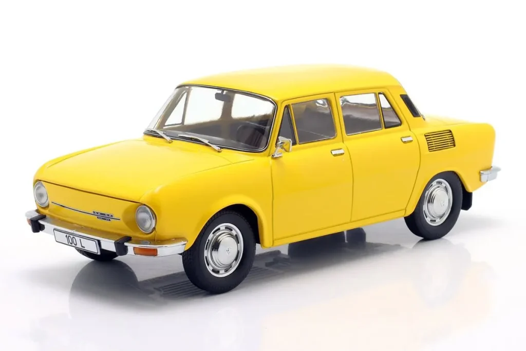 โมเดลรถ 1:18 Skoda 100 L ปี 1969 สีเหลือง ModelCarGroup