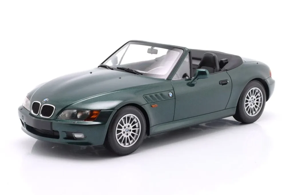 โมเดลรถ 1:18 BMW Z3 Roadster ปี 1997 สีเขียวเข้มเมทัลลิก Minichamps
