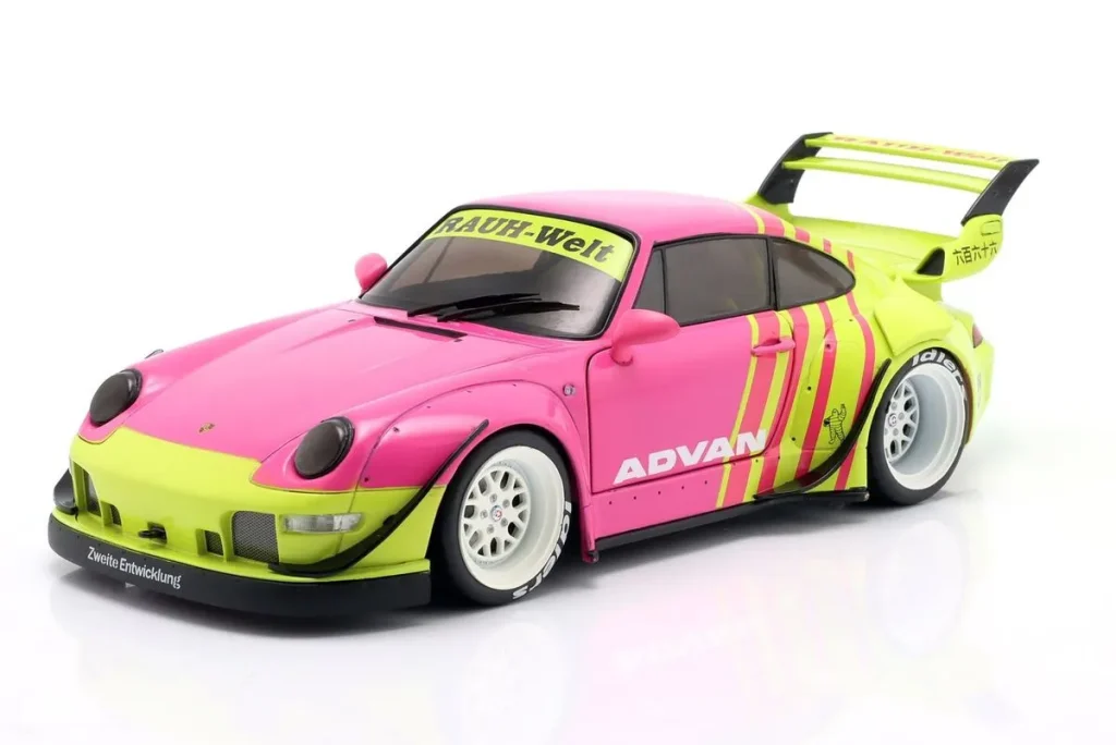 โมเดลรถ 1:18 Porsche 911 (993) RWB Rauh-Welt Advan 2024 pink / เหลือง Solido
