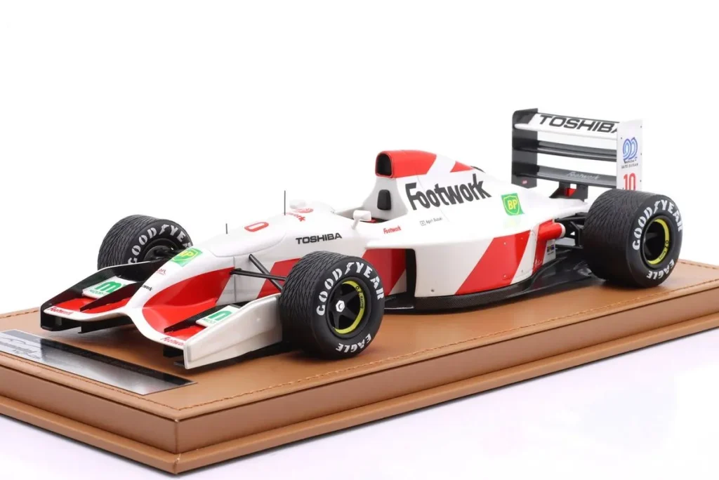 Model 1:18 Footwork FA13 #10 Aguri Suzuki rank 9 Belgien GP Formula One year 1992 Tecnomodel