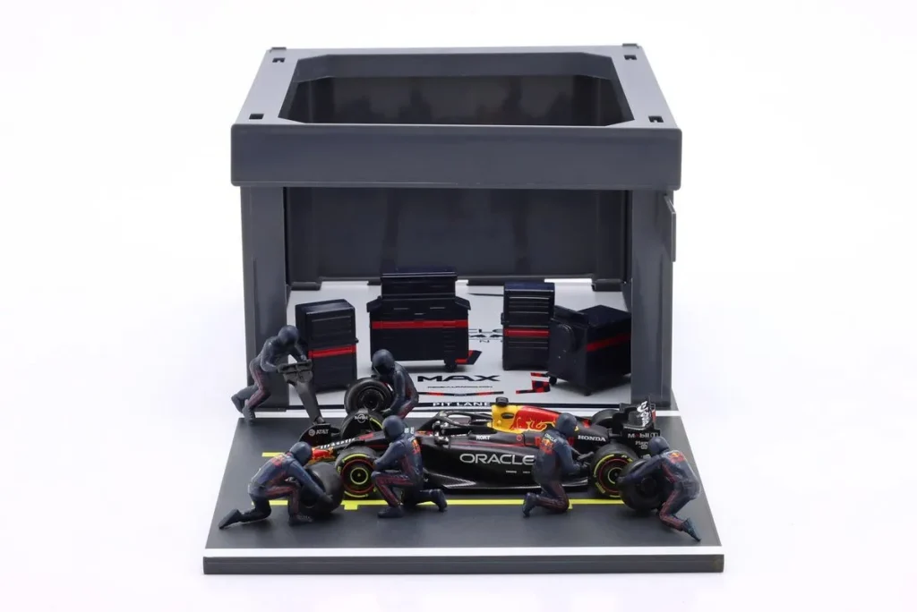 ไดโอรามา 1:43 Red Bull Racing RB21 #1 Max Verstappen ฟอร์มูล่าวัน ปี 2025 Bburago