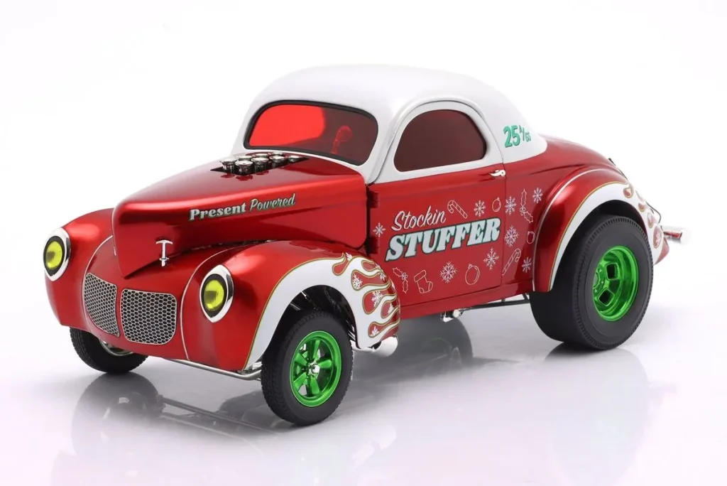 车型 1:18 Willys Gasser Stockin Stuffer 年 1940 红色 / 白色 GMP