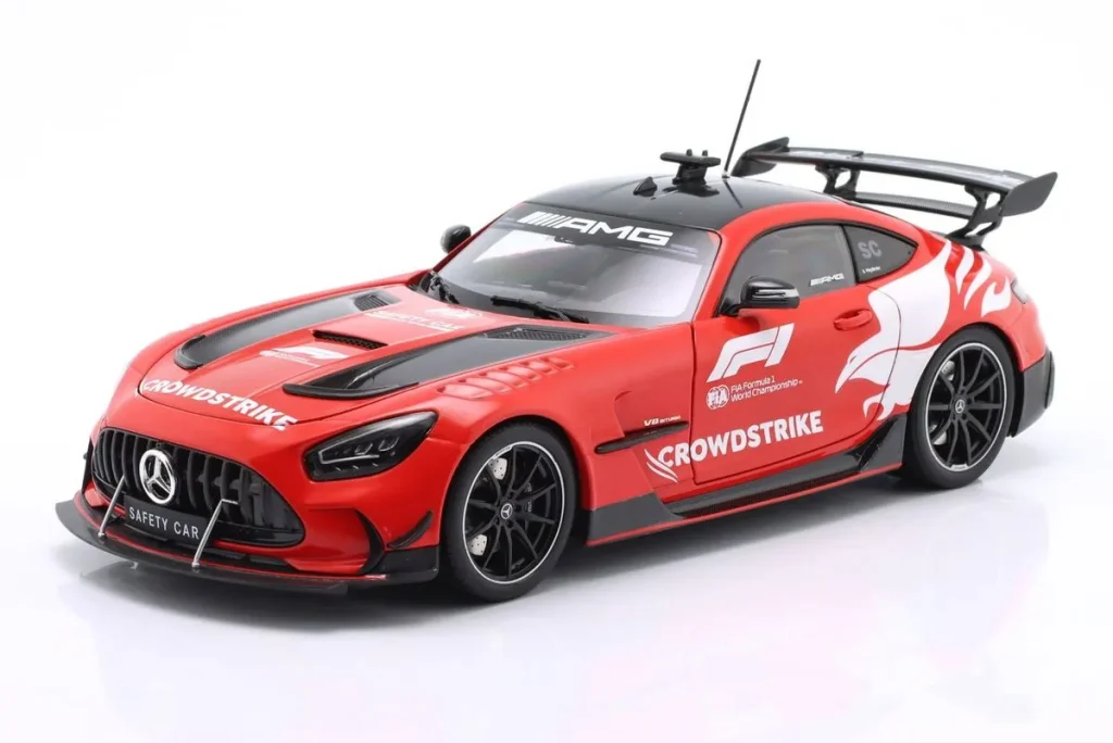 车型 1:18 Mercedes-AMG GT Black Series Safety Car 一级方程式年 2025 Minichamps
