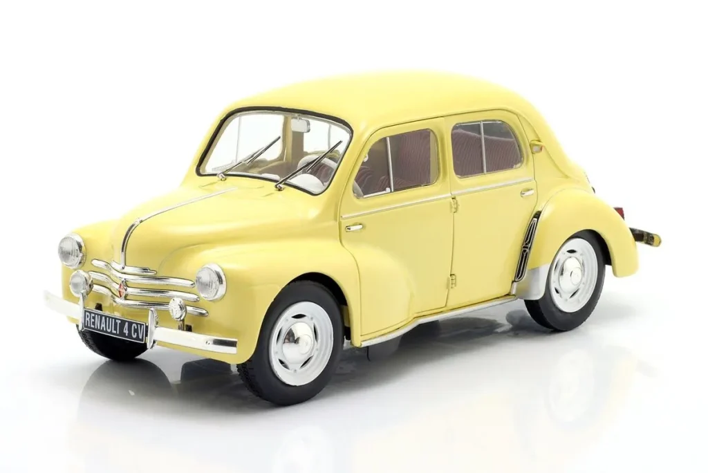 โมเดลรถ 1:18 Renault 4CV สีเหลือง / เบจ Solido