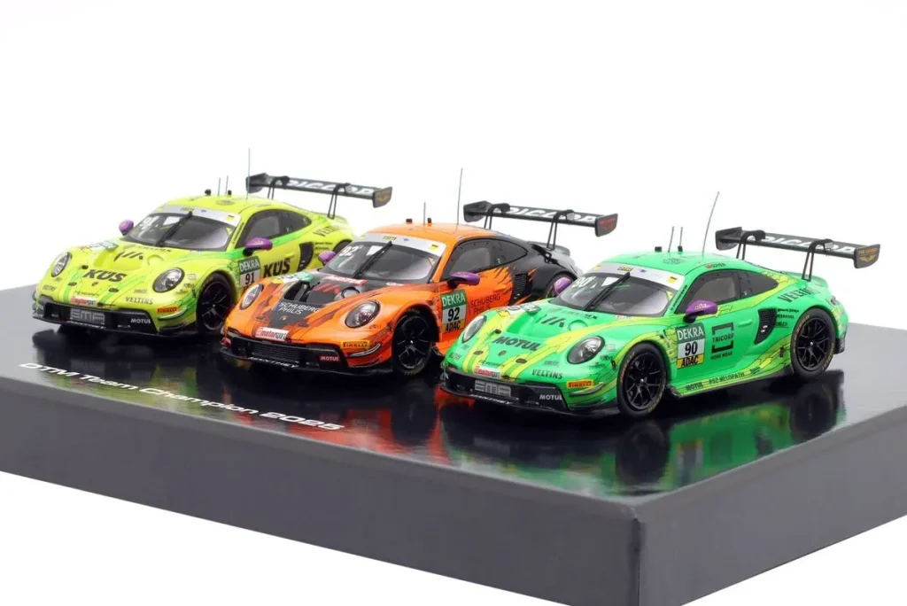 โมเดลรถ 1:43 Porsche 911 GT3 R Ayhancan Güven, Morris Schuring, Thomas Preining DTM Champion ปี 2025 Ixo