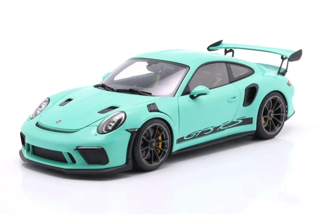 โมเดลรถ 1:18 Porsche 911 (991.2) GT3 RS ปี 2017 สีเขียวมิ้นต์ AUTOart