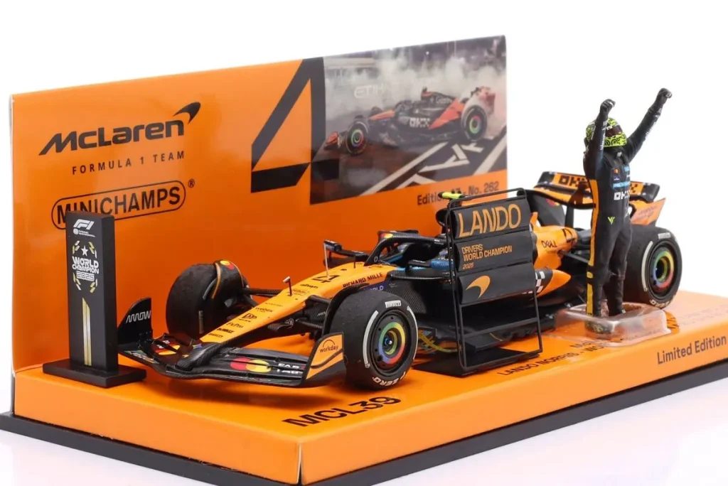 โมเดลรถ 1:43 McLaren MCL39 #4 Lando Norris อันดับ 3 Abu Dhabi GP ฟอร์มูล่าวัน แชมป์โลก ปี 2025 Minichamps
