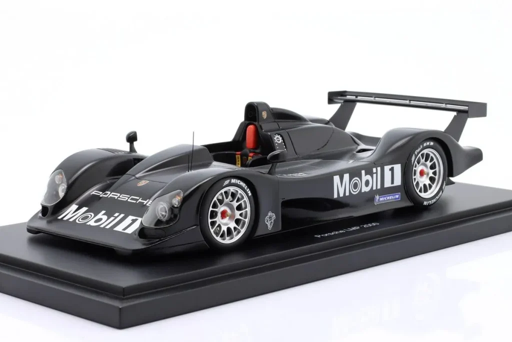 โมเดลรถ 1:18 Porsche LMP 2000 Prototyp Allan McNish, (Bob Wollek) ปี 2024 Spark