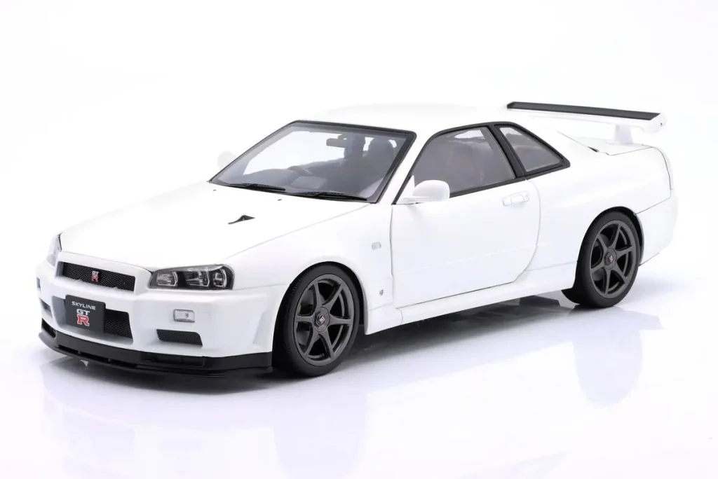 车型 1:12 Nissan Skyline GT-R (R34) V-Spec II OEM-轮毂年 2001 白色 KK-Scale