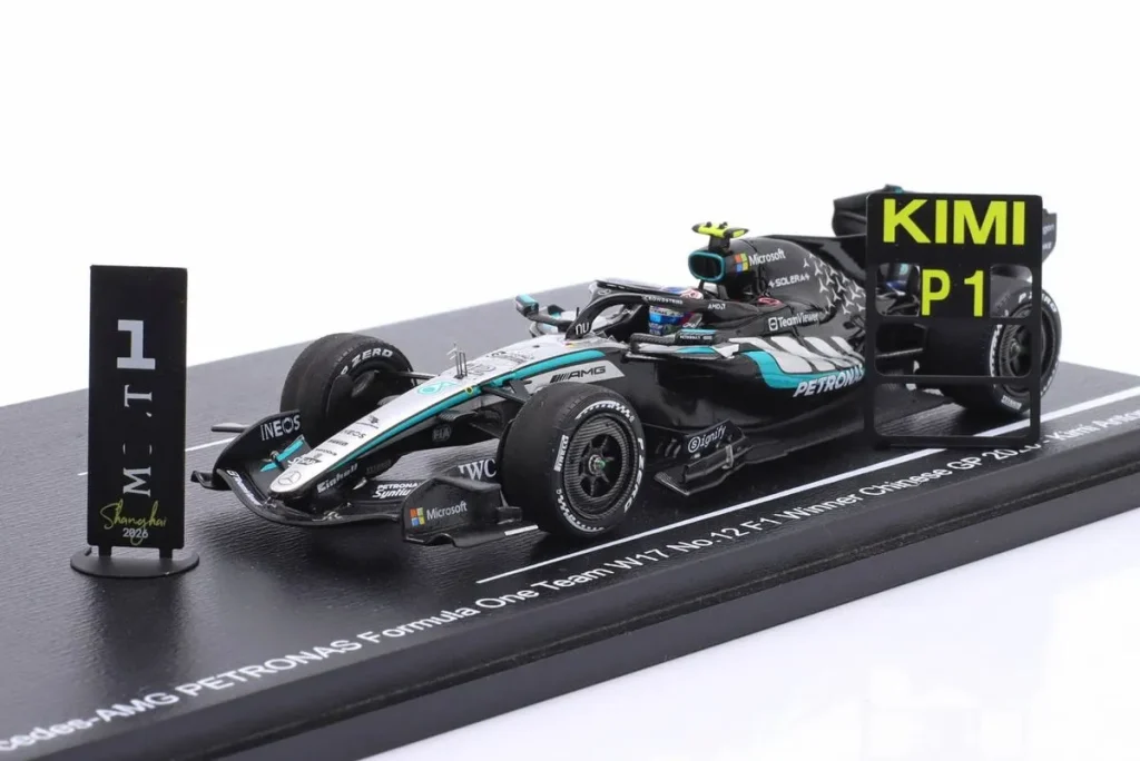 โมเดลรถ 1:43 Mercedes-AMG F1 W17 E Performance #12 Andrea Kimi Antonelli โพลโพซิชัน & ผู้ชนะ China GP (Shanghai) ฟอร์มูล่าวัน ปี 2026 Spark