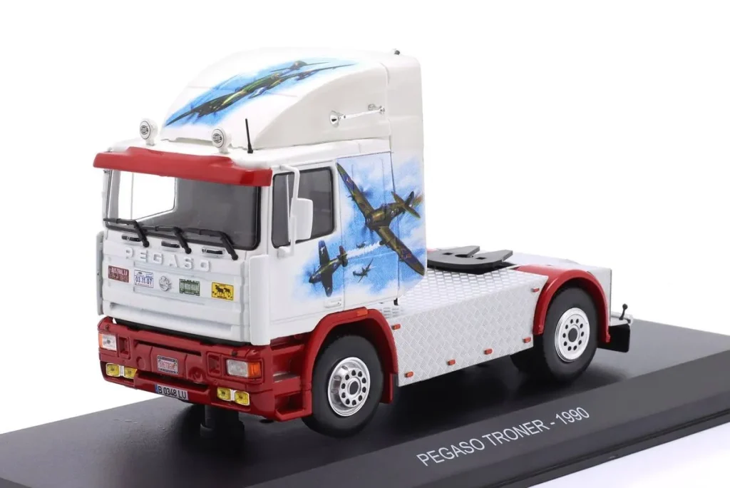 Model 1:43 Pegaso Troner Sattelzugmaschine year 1990 white / red / Dekor Hachette
