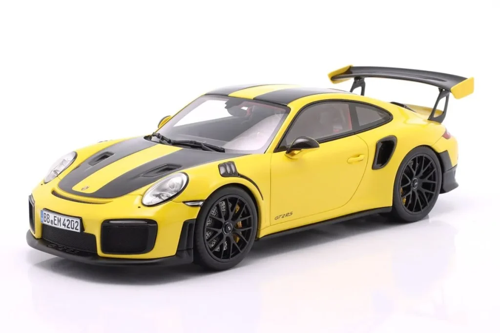 โมเดลรถ 1:18 Porsche 911 (991 II) GT2 RS Weissach Package Lars Kern Rundenrekord Nürburgring 6:47,3 min ปี 2017 GT-SPIRIT