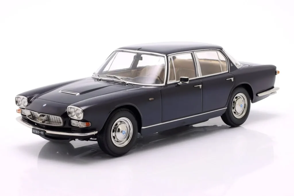 โมเดลรถ 1:18 Maserati Quattroporte I ปี 1965 สีน้ำเงินเข้ม KK-Scale