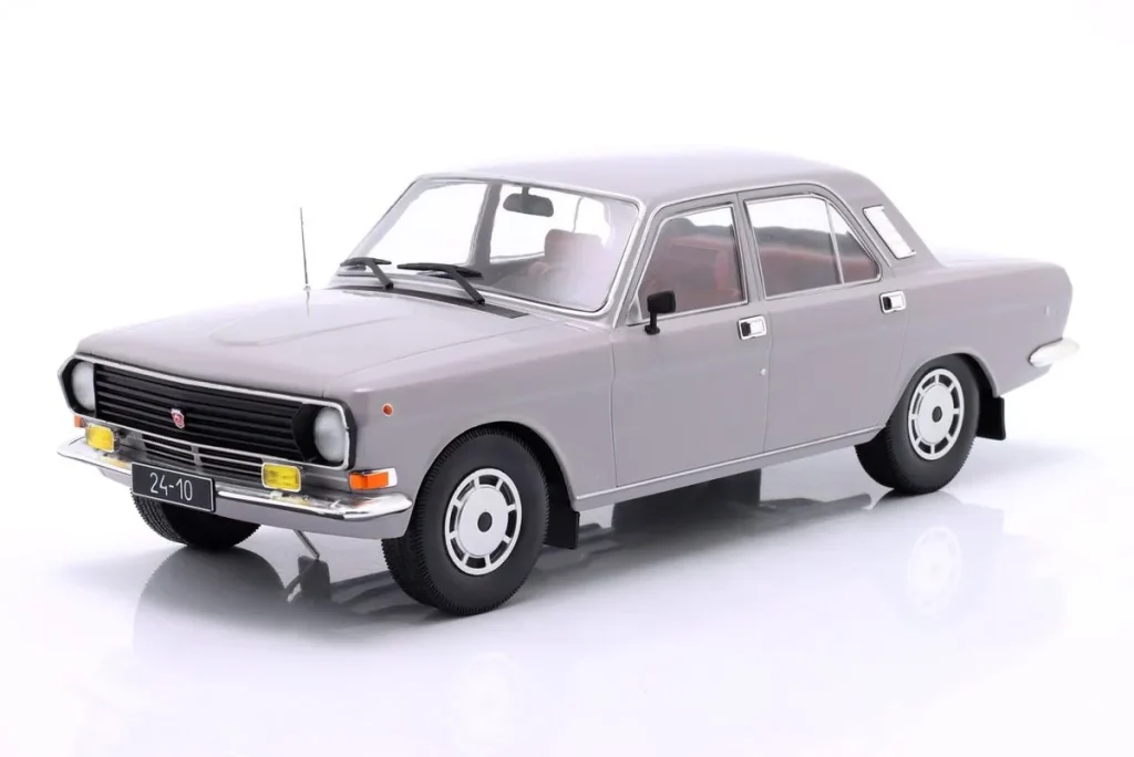 โมเดลรถ 1:18 Wolga M24-10 ปี 1985 สีเทาอ่อน ModelCarGroup