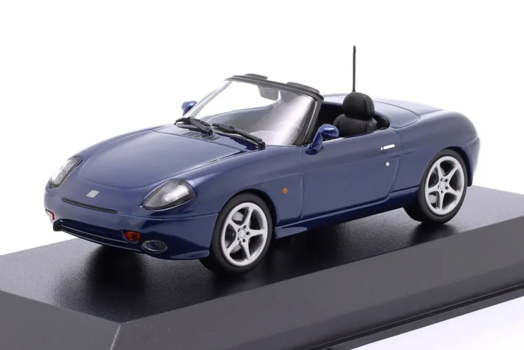 โมเดลรถ 1:43 Fiat Barchetta ปี 1995 สีน้ำเงินเข้มเมทัลลิก Minichamps