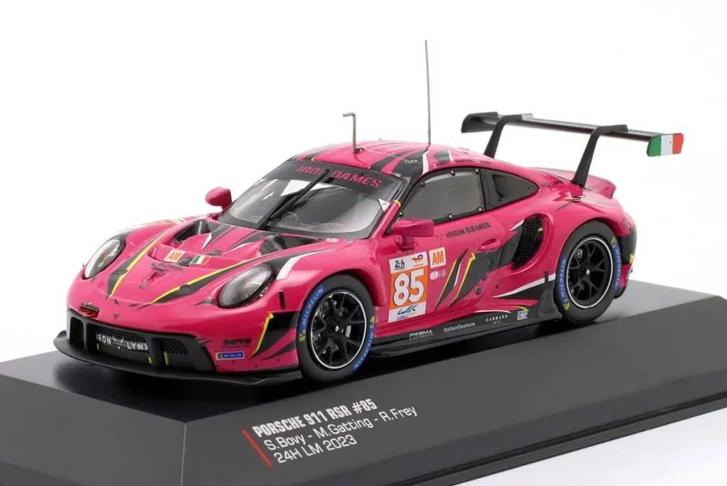 车型 1:43 Porsche 911 RSR -19 #85 Sarah Bovy, Rahel Frey, Michelle Gatting 24 小时勒芒年 2023 Ixo