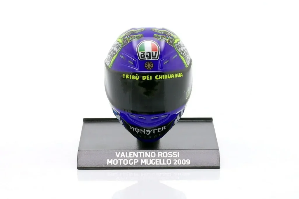 replica racing helmet 1:10 Yamaha YZR-M1 #46 Valentino Rossi MotoGP year 2009 Minichamps