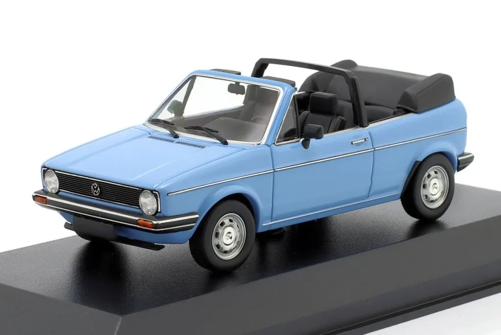 โมเดลรถ 1:43 Volkswagen VW Golf I Cabriolet ปี 1979 สีฟ้าอ่อน Minichamps