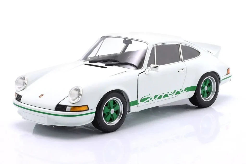โมเดลรถ 1:18 Porsche Carrera 911 RS 2.7 ปี 1972 สีขาว / เขียว Minichamps