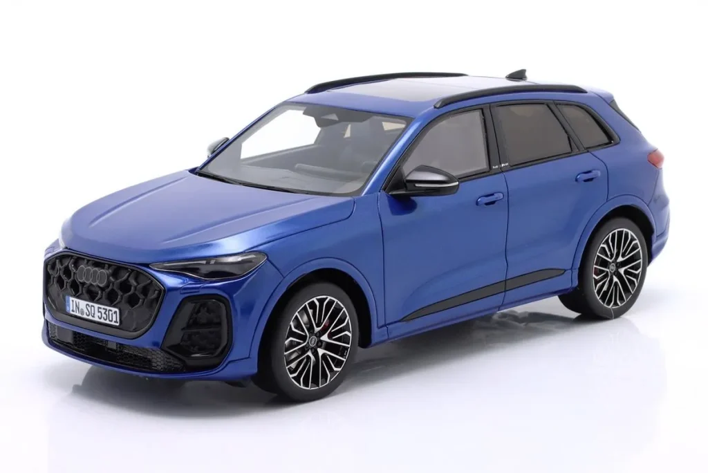 车型 1:18 Audi SQ5 TFSI 年 2024 金属蓝 Ottomobile