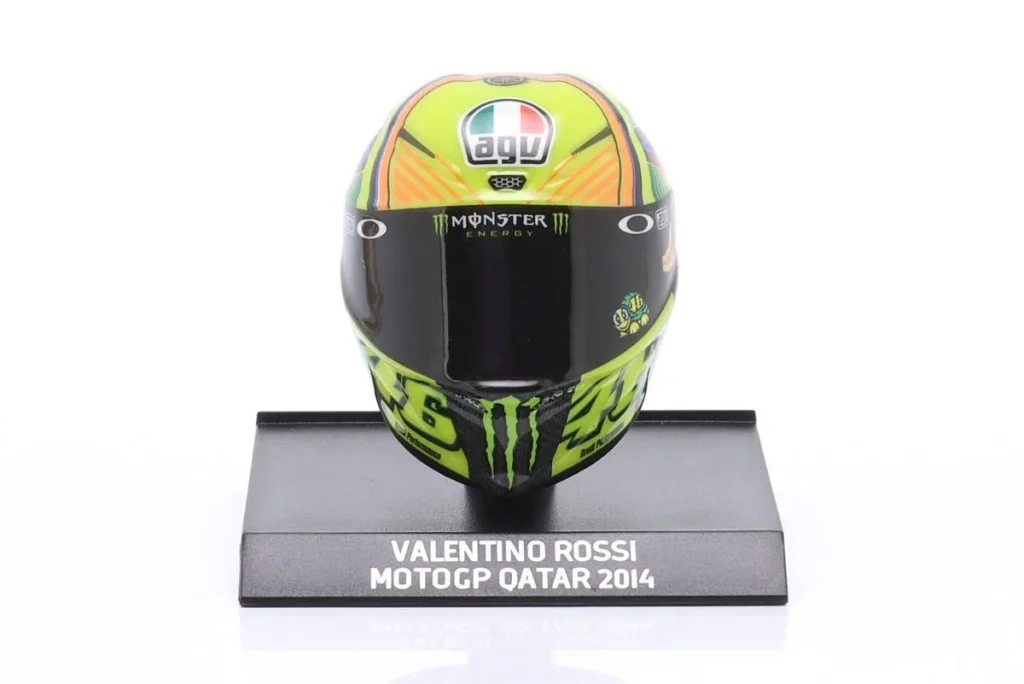 โมเดลมอเตอร์ไซค์ 1:10 Yamaha YZR-M1 #46 Valentino Rossi อันดับ 2 MotoGP Katar ปี 2014 Minichamps