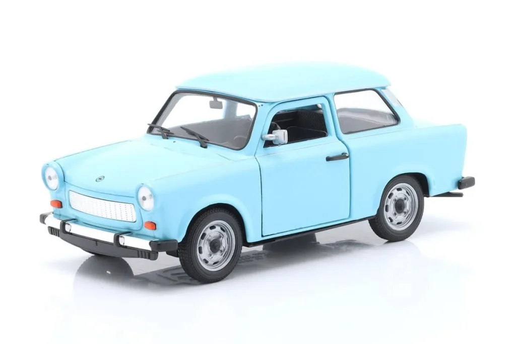 โมเดลรถ 1:24 Trabant 601 สีฟ้าอ่อน Welly
