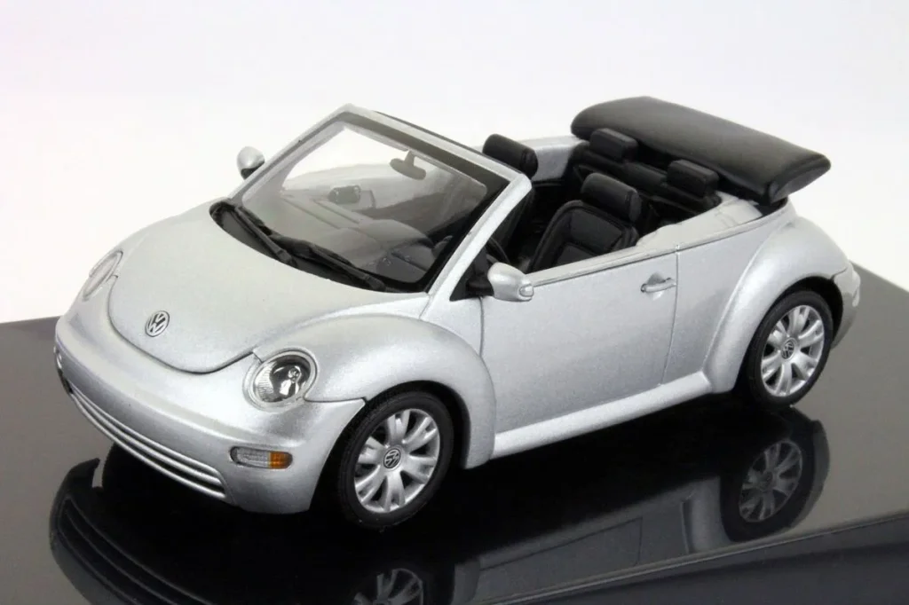 车型 1:43 VW New Beetle Cabrio 金属银 AUTOart