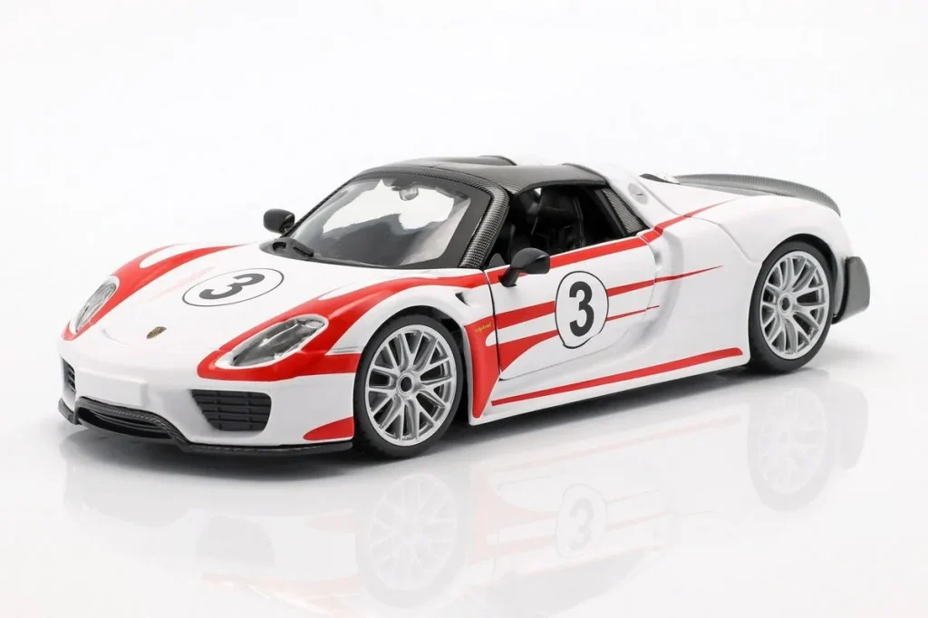 车型 1:24 Porsche 918 Spyder Weissach #3 白色 Bburago
