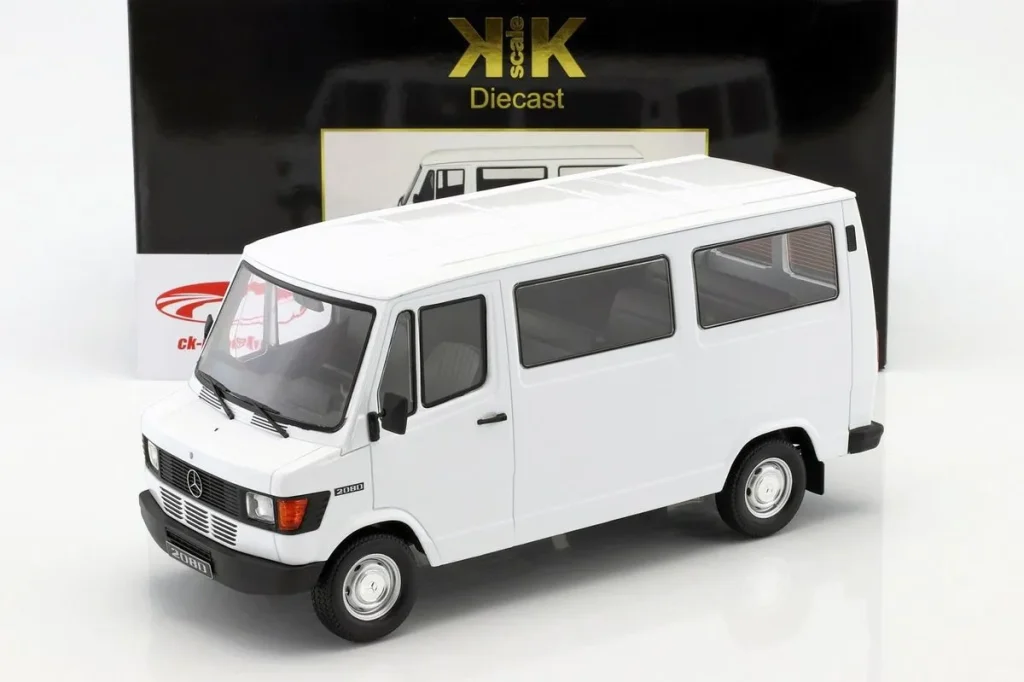 车型 1:18 Mercedes-Benz 208 D Bus 年 1988 白色 KK-Scale