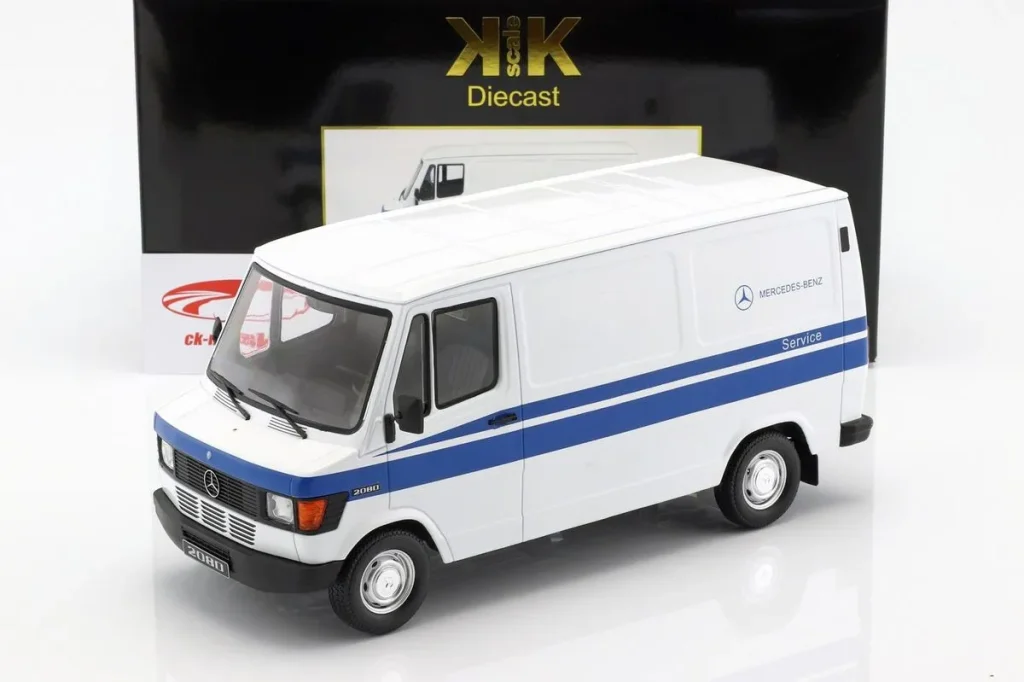 车型 1:18 Mercedes-Benz 208 D Kastenwagen “Mercedes Service” 年 1988 白色 / 蓝色 KK-Scale