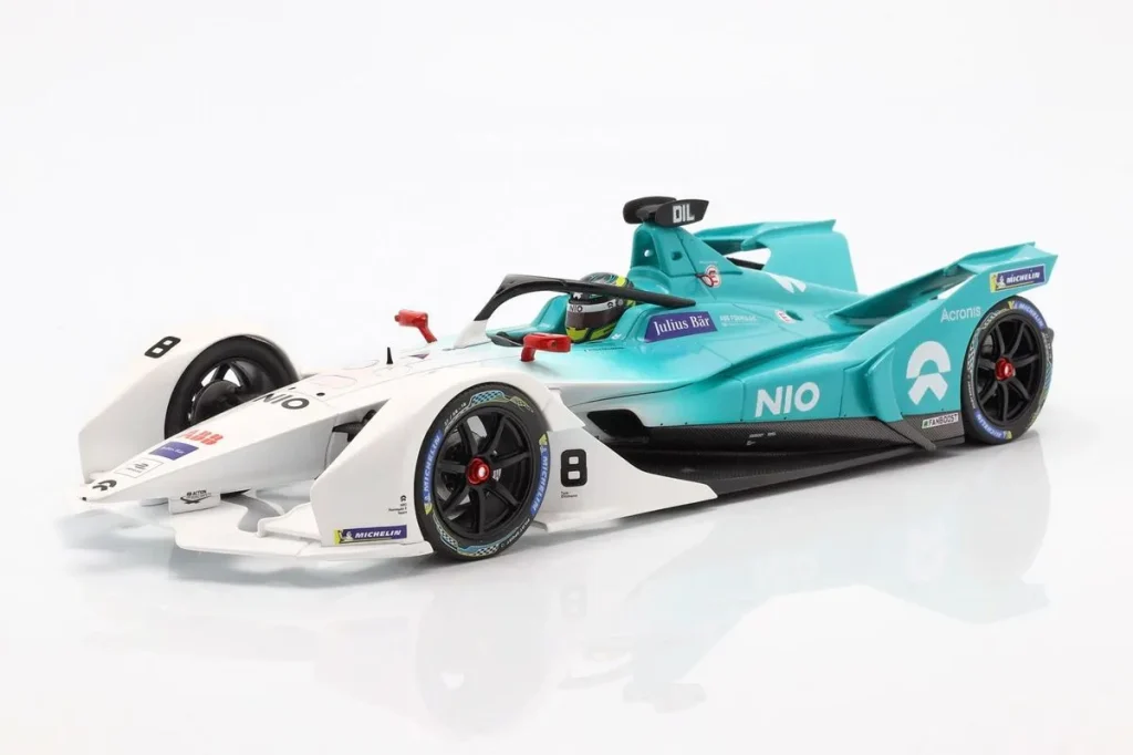 โมเดลรถ 1:18 NIO Sport 004 #8 Tom Dillmann ฟอร์มูล่าอี Saison 5 ปี 2018 Minichamps