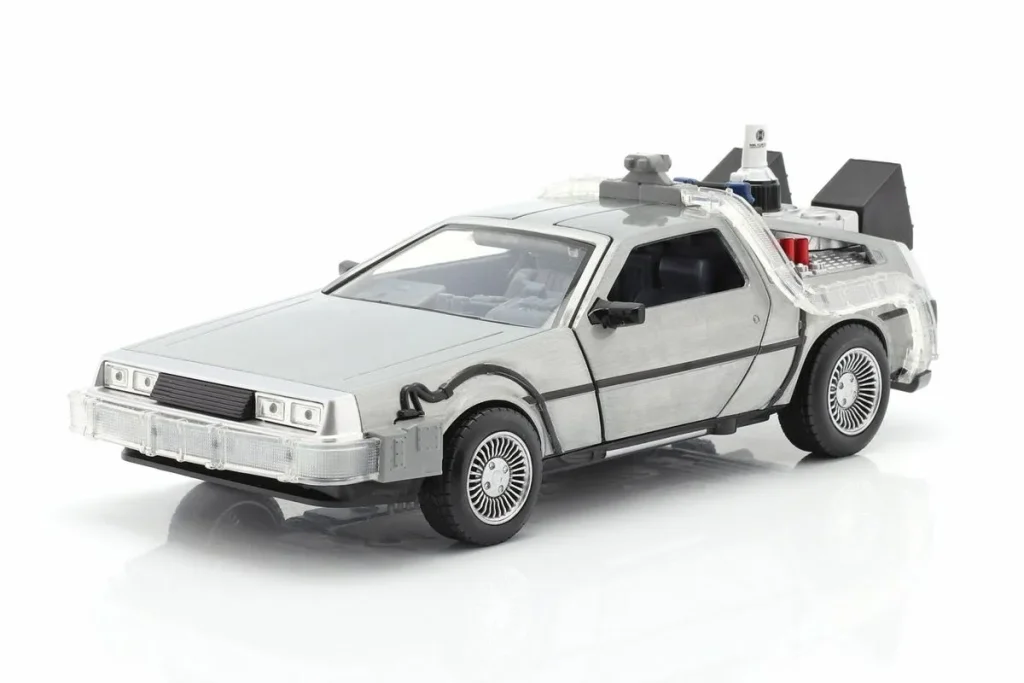 โมเดลรถ 1:24 DeLorean Time Machine Film “Back to the Future II” ( ) ปี 1989 สีเงิน Jadatoys