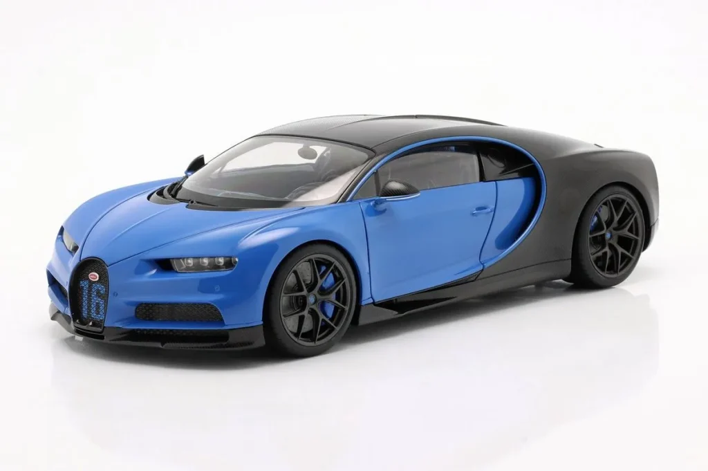 车型 1:18 Bugatti Chiron Sport 年 2019 颜色 french racing 蓝色 / 碳纤维 AUTOart