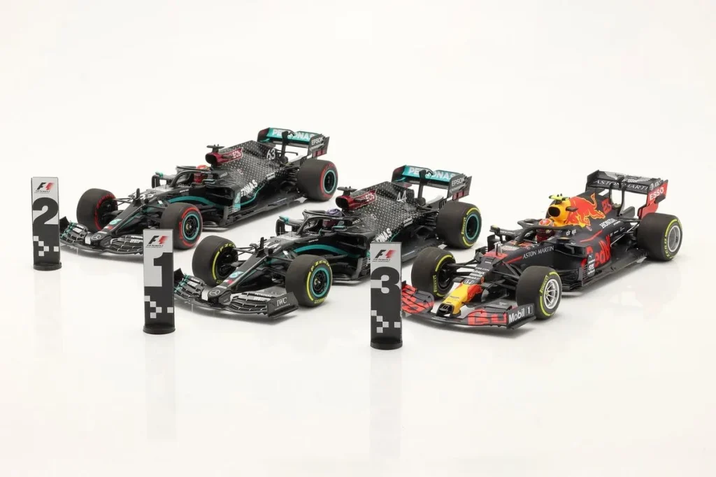 车型 1:18 一级方程式 Boxentafeln Podium (3er Set) #1 一级方程式 Cartrix
