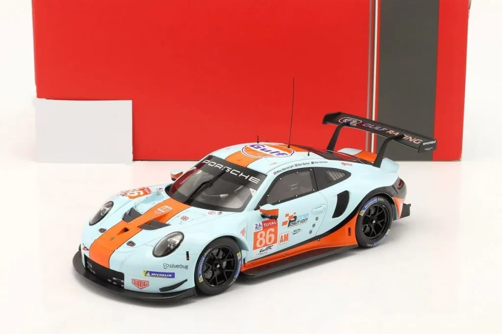 Model 1:18 Porsche 911 (991) RSR #86 Mike Wainwright, Ben Barker, Alex Davison 24 hours Le Mans year 2018 Ixo