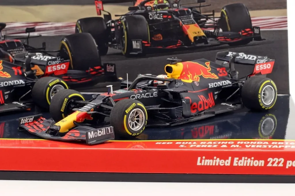 Model 1:43 Red Bull Racing RB16 #33 Max Verstappen #33 / Sergio Perez #11 Formula One world champion Max Verstappen #33 year 2021 Minichamps