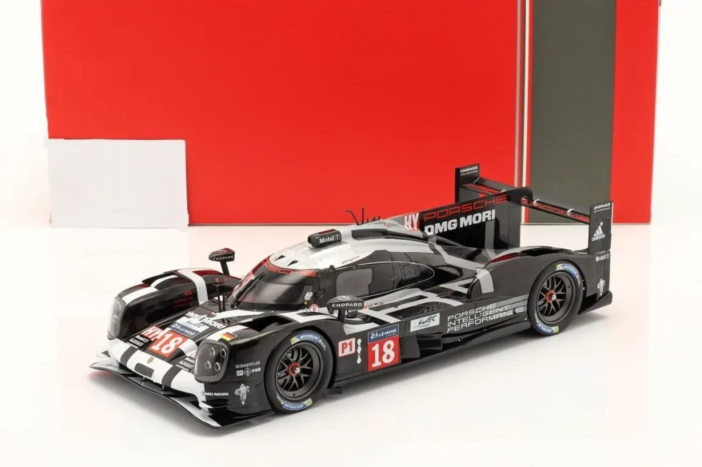 Model 1:18 Porsche 919 Hybrid #18 Marc Lieb, Romain Dumas, Neel Jani 24 hours Le Mans year 2015 Ixo