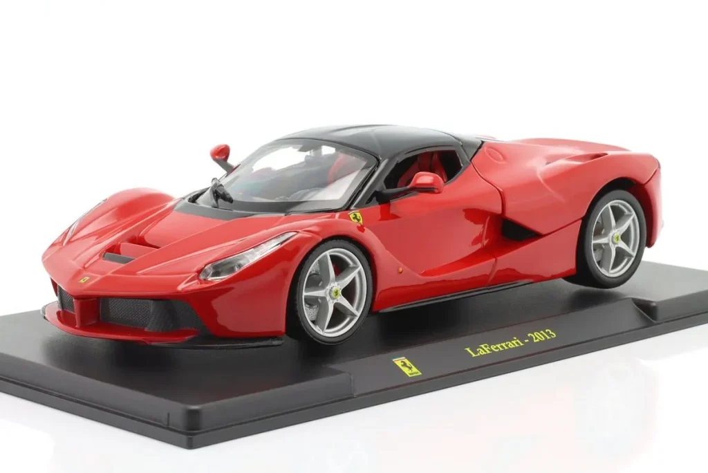 Model 1:24 Ferrari LaFerrari year 2013 red / Black Bburago