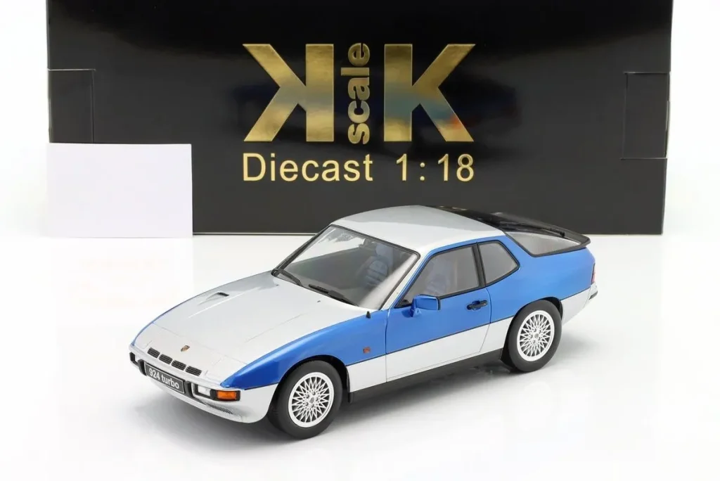 车型 1:18 Porsche 924 年 1986 银色 / 蓝色 KK-Scale