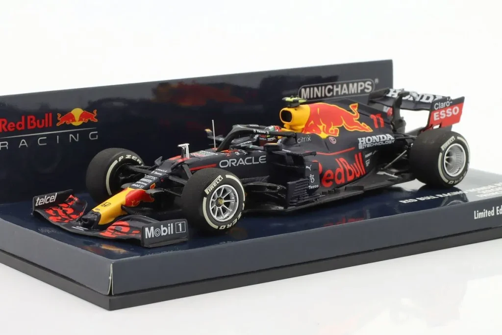 โมเดลรถ 1:43 Red Bull Racing RB16B #11 Sergio Pérez อันดับ 3 ฝรั่งเศส GP ฟอร์มูล่าวัน ปี 2021 Minichamps