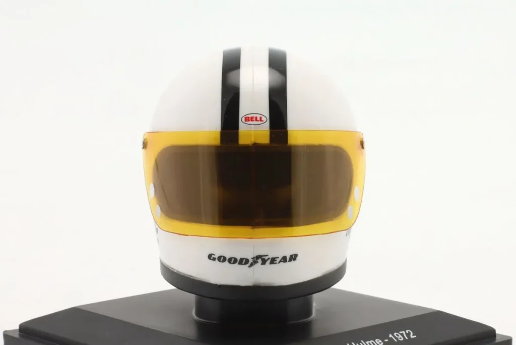 replica racing helmet 1:5 McLaren M19C Denny Hulme Formula One year 1972 Spark