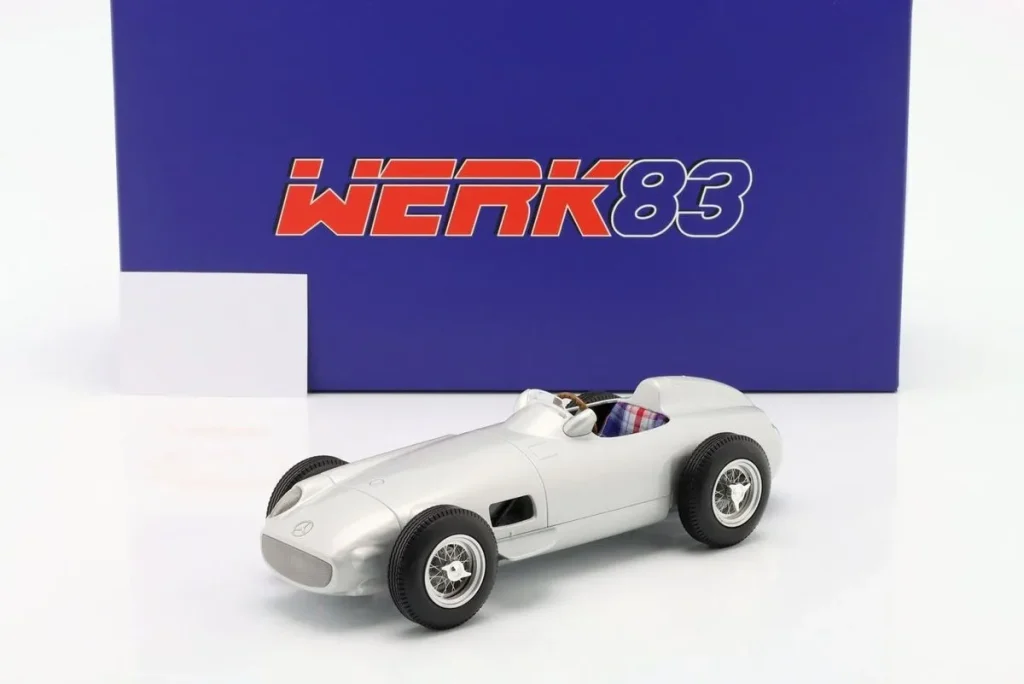 车型 1:18 Mercedes-Benz W196 一级方程式年 1955 银色 WERK83