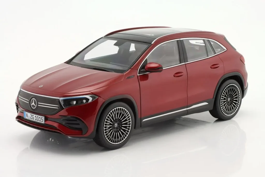 โมเดลรถ 1:18 Mercedes-Benz EQA ปี 2021 สีแดง NZG