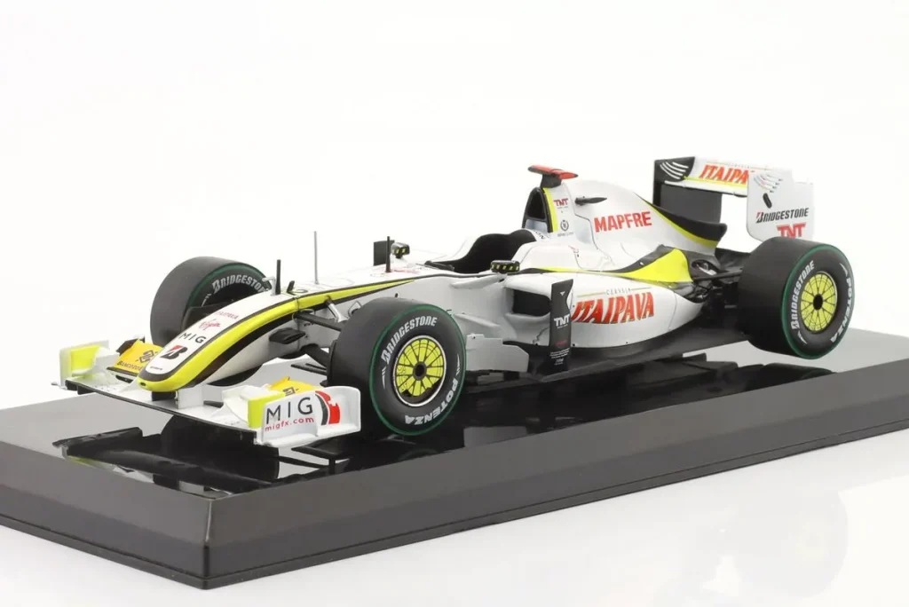 Model 1:24 Brawn BGP 001 #22 Jenson Button Formula One world champion year 2009 Premium Collectibles