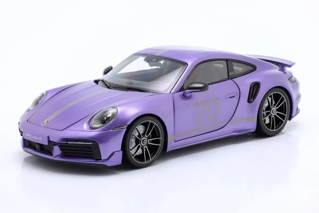 车型 1:18 Porsche 911 (992) Turbo S Coupé Sport Design Paket 年 2021 Minichamps