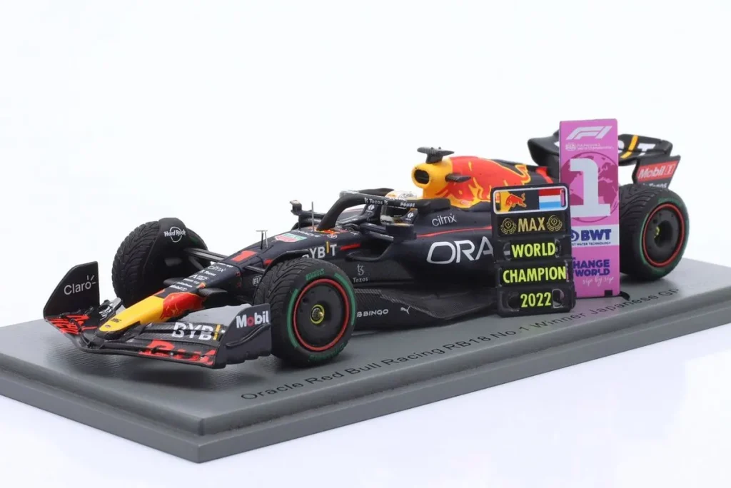 Model 1:43 Red Bull Racing RB18 #1 Max Verstappen Formula One year 2022 Spark S8551