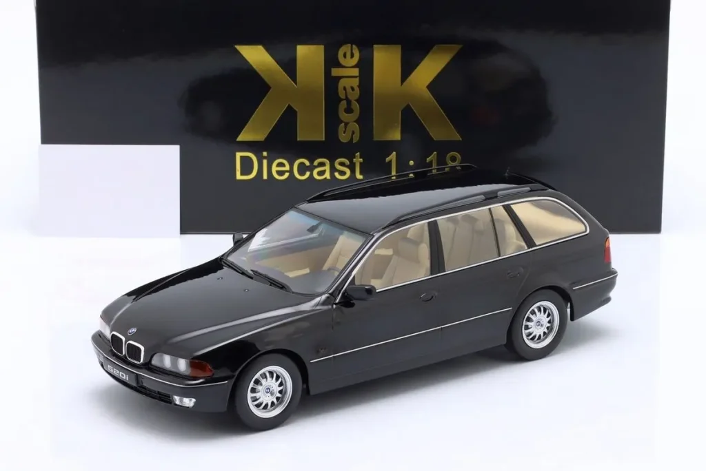 โมเดลรถ 1:18 BMW 520i (E39) Touring ปี 1997 สีดำเมทัลลิก KK-Scale