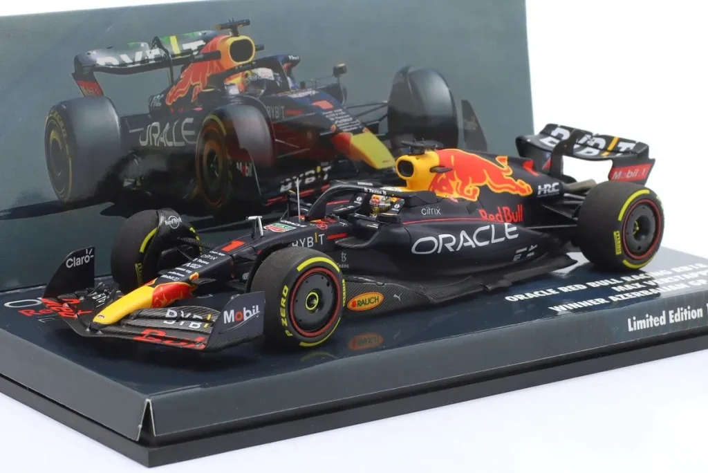 车型 1:43 Red Bull Racing RB18 #1 Max Verstappen 一级方程式年 2022 Minichamps 447222601